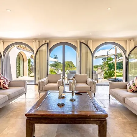 Readmyhostprofile! 6 Bedrooms Terrace & Private Pool شقة *