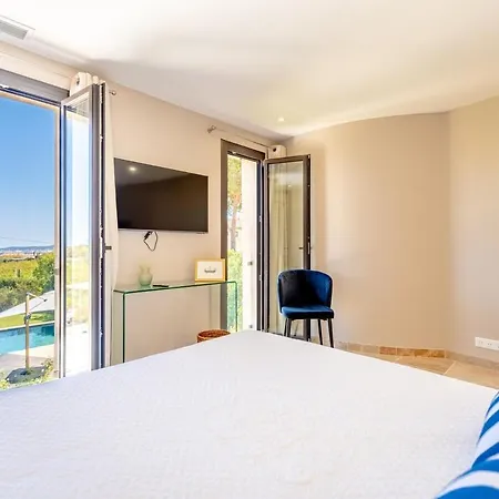 شقة Readmyhostprofile! 6 Bedrooms Terrace & Private Pool