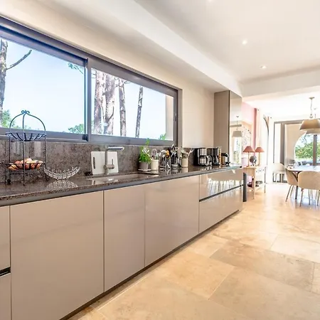 Readmyhostprofile! 6 Bedrooms Terrace & Private Pool * Grimaud