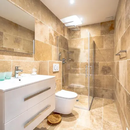 Readmyhostprofile! 6 Bedrooms Terrace & Private Pool شقة